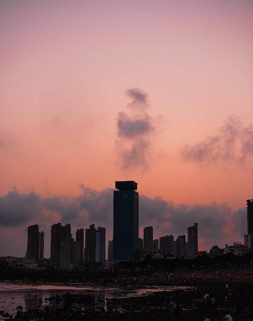 לחוות את הזוהר האדיב של אשקלון, עיר חוף הים המפתה של דרום ישראל